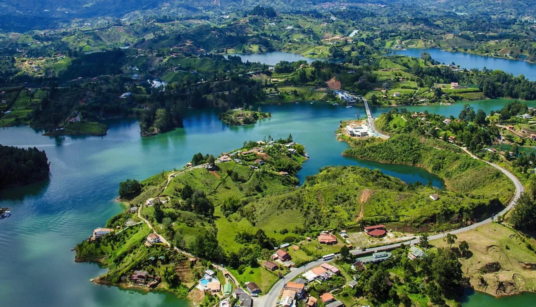 Colombia celebra que el turismo genere divisas en su economía